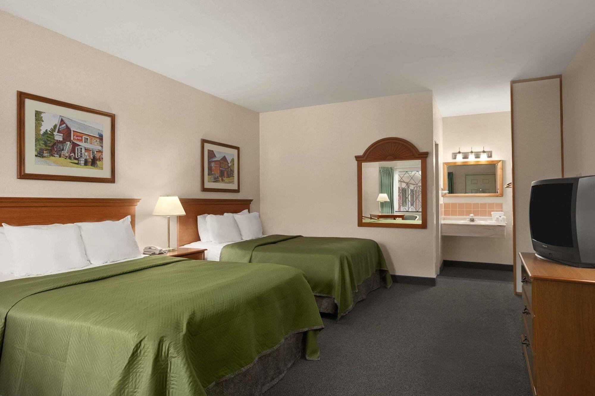 Travelodge By Wyndham Bedford Eksteriør billede